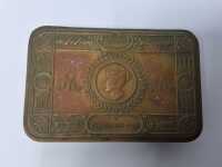 CHRISTMAS TIN