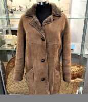SHEEPSKIN COAT - 2
