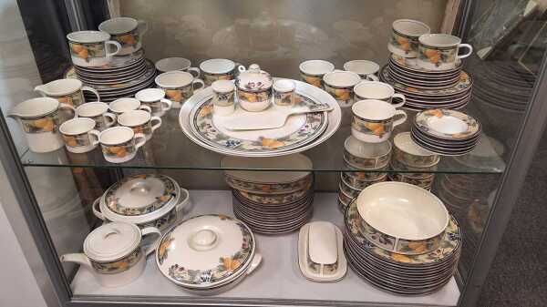 MIKASA DINNERWARE