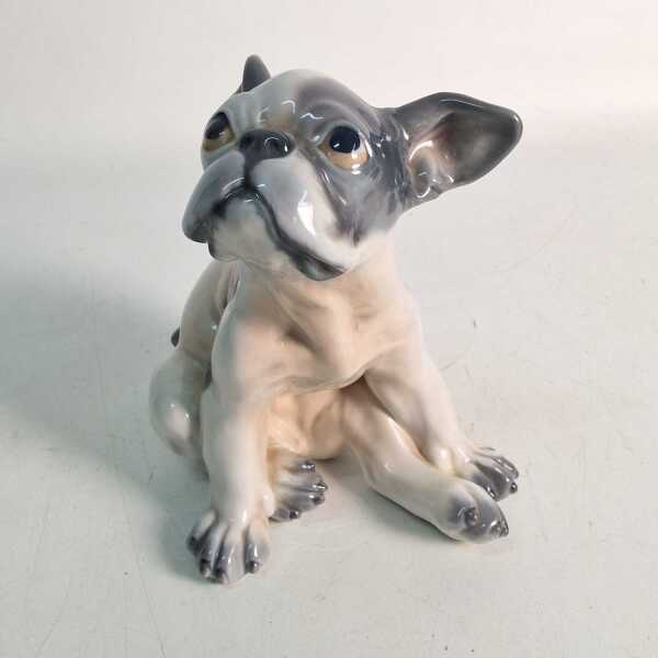 DOG FIGURE