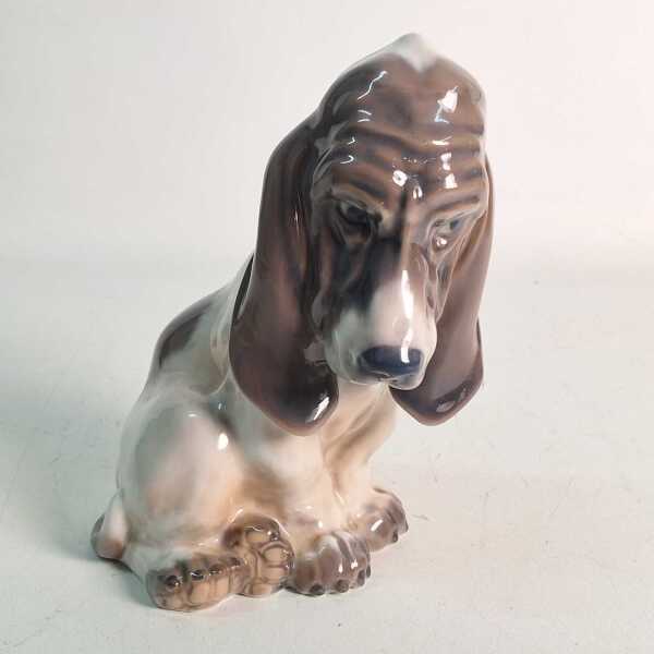 DOG FIGURE