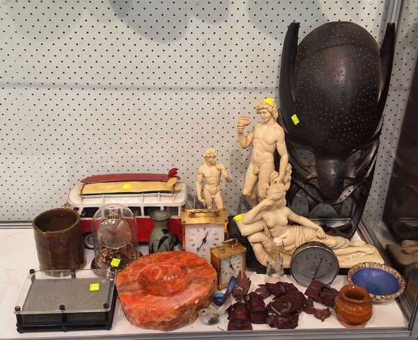 COLLECTABLE LOT