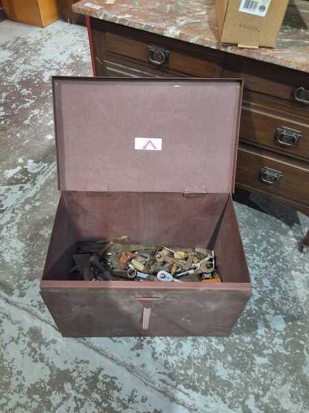 TOOLS AND BOX
