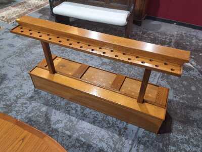 244 · KNEELER