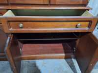 MACROB DISPLAY CABINET - 3