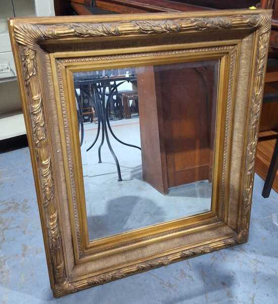 WALL MIRROR