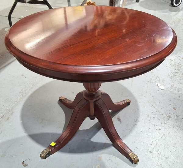 SIDE TABLE