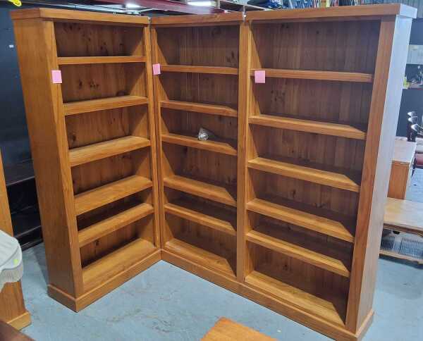 CORNER BOOKSHELF