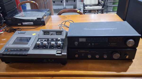 STEREO LOT