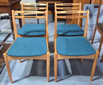 16 · DINING CHAIRS