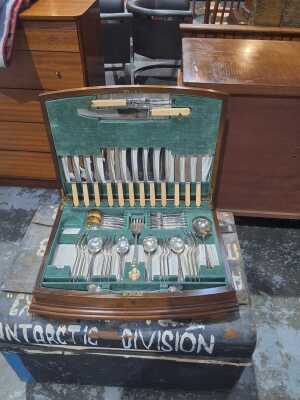 Cutlery Canteen