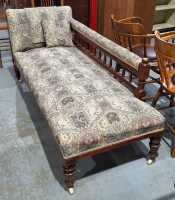 CHAISE LOUNGE - 2