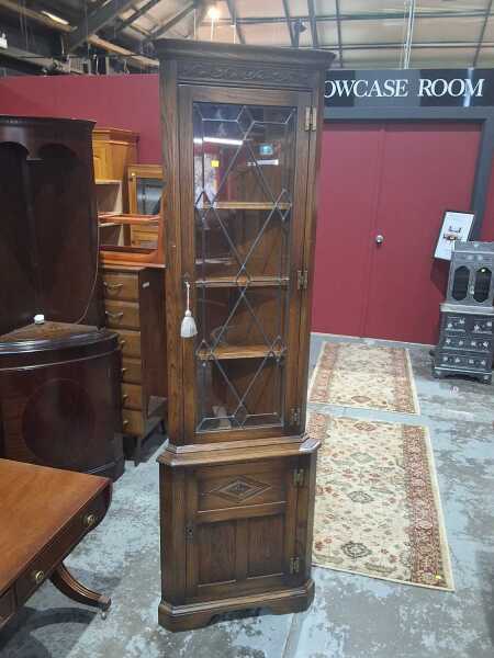 CORNER CABINET
