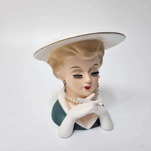 LADY HEAD VASE