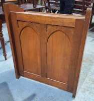 KNEELER