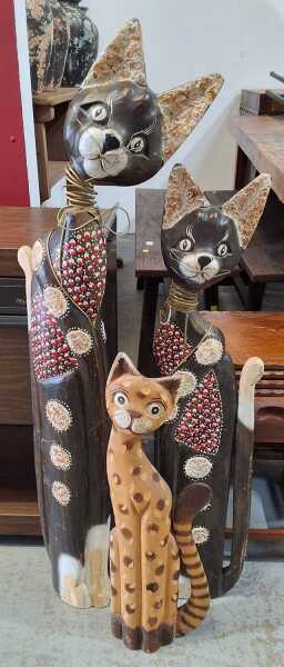 CAT FIGURINES
