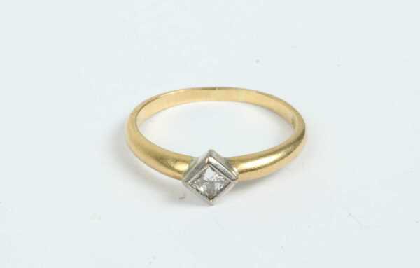 GOLD RING