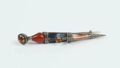 SILVER BROOCH