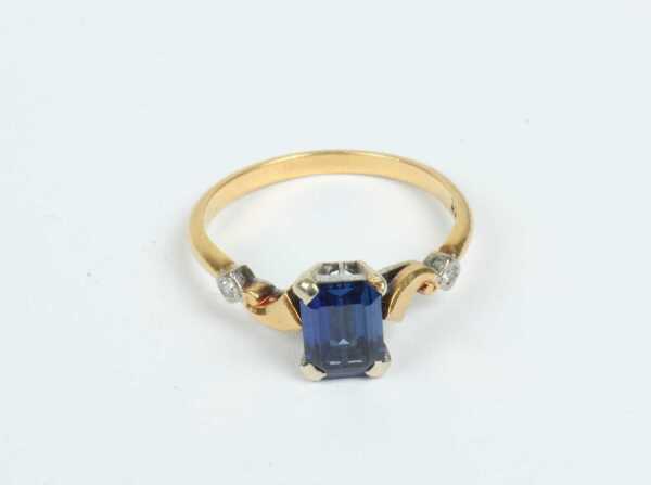 GOLD RING