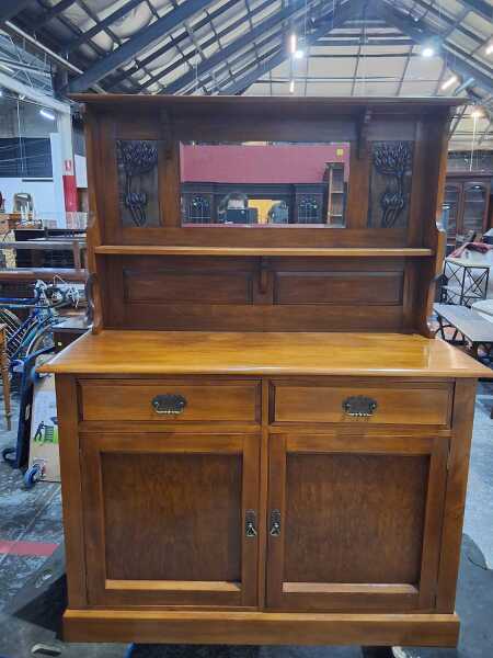 SIDEBOARD