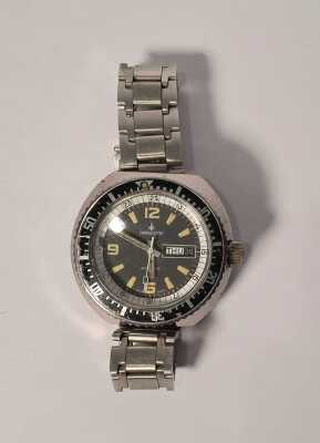 Wristwatch