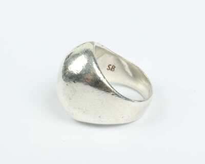 1009 · SILVER RING
