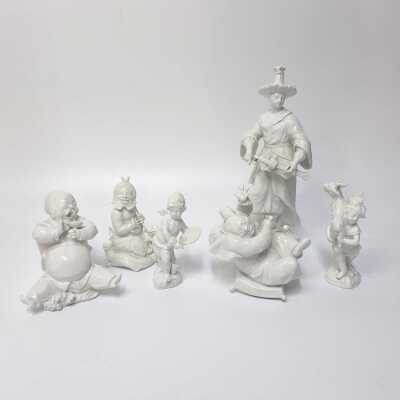1001 · KPM FIGURES
