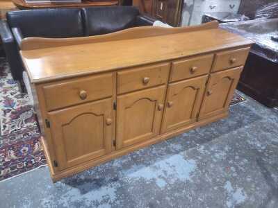 Sideboard