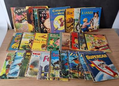 1451 · VINTAGE GOLDEN BOOKS