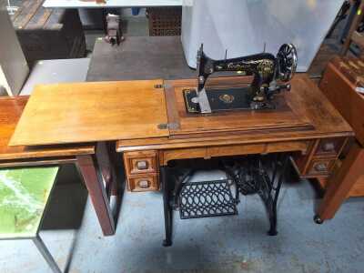 232 · SEWING MACHINE