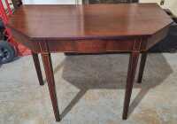 CONSOLE TABLE