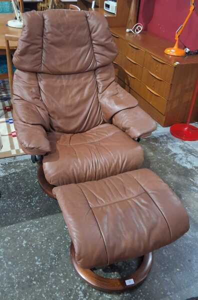 STRESSESS RECLINER