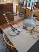 DESK LAMP