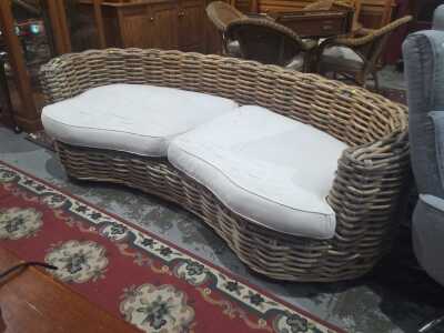 130 · OUTDOOR COUCH