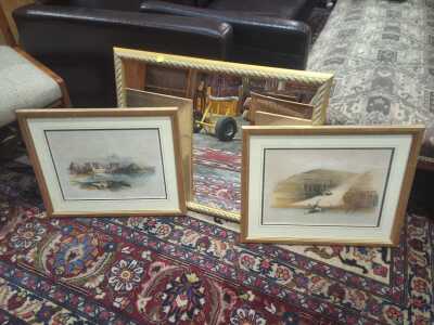 107 · WALL DECOR