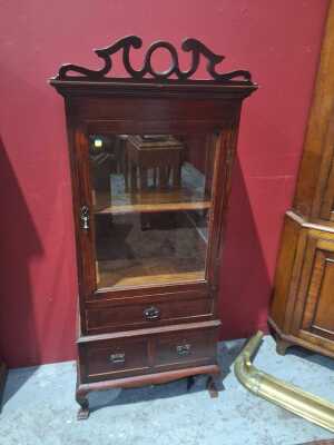 Display Cabinet
