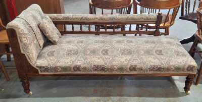 Chaise Lounge