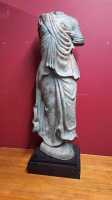 STATUE