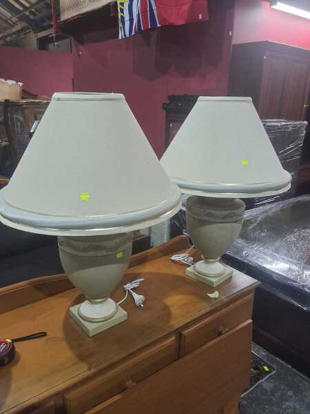 TABLE LAMPS