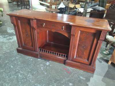 Sideboard