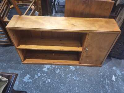467 · BOOKCASE