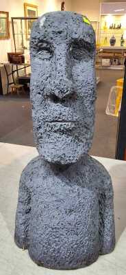 445 · MOAI FIGURE