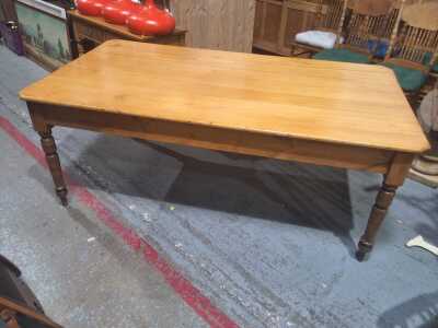 431 · FARMHOUSE DINING TABLE