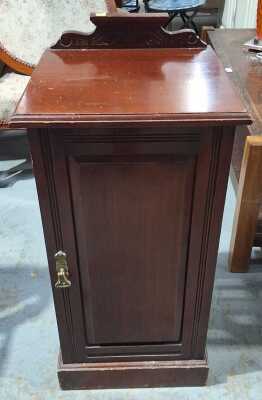 Pot Cabinet