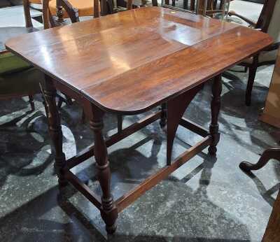 DROPSIDE TABLE