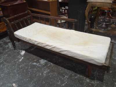 DAY BED