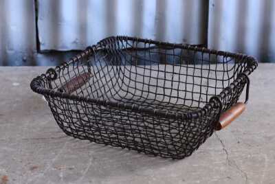 WIREWORK BASKET
