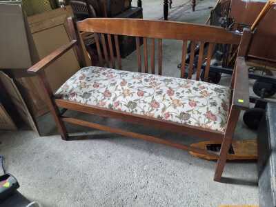 BENCH SEAT