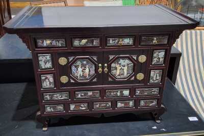 TABLE CABINET