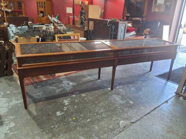DISPLAY CABINET